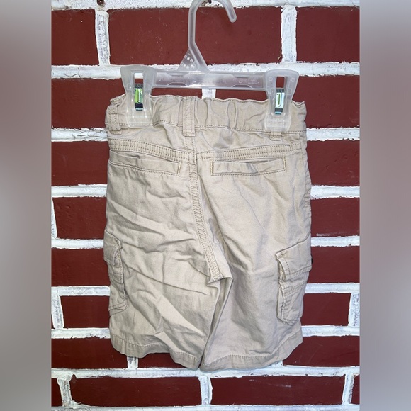 Old navy | cargo shorts with adjustable elastic waist | size 2T - Picture 4 of 5